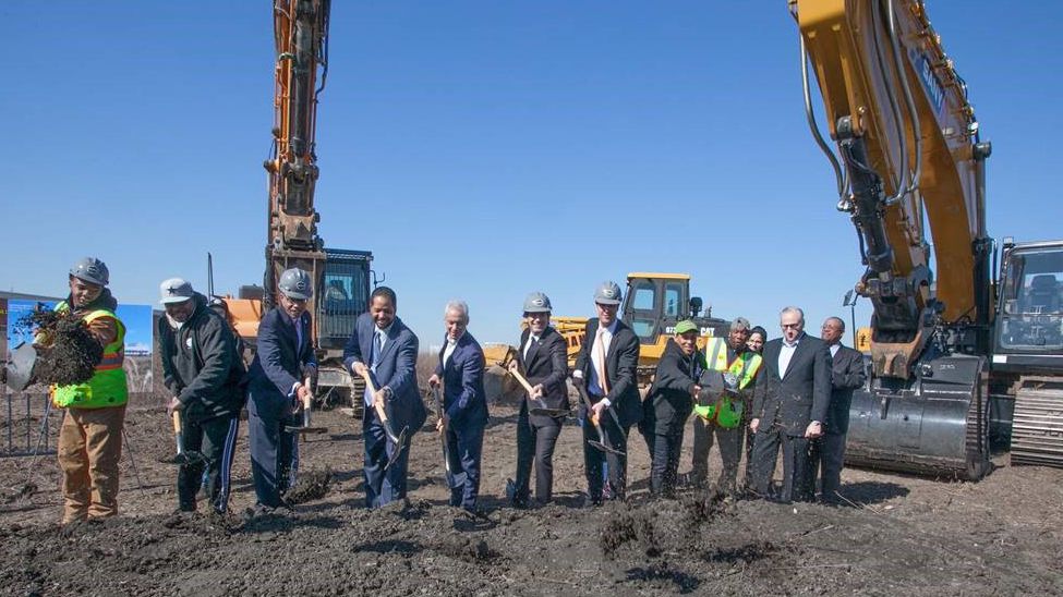 Attending the groundbreaking for Gotham Greens’ new 140,000-square-foot greenhouse were (from left to right, starting third from the left) Illinois State Representative Nick Smith, 9th Ward Alderman Anthony Beale, Mayor Rahm Emanuel, Gotham Greens C…