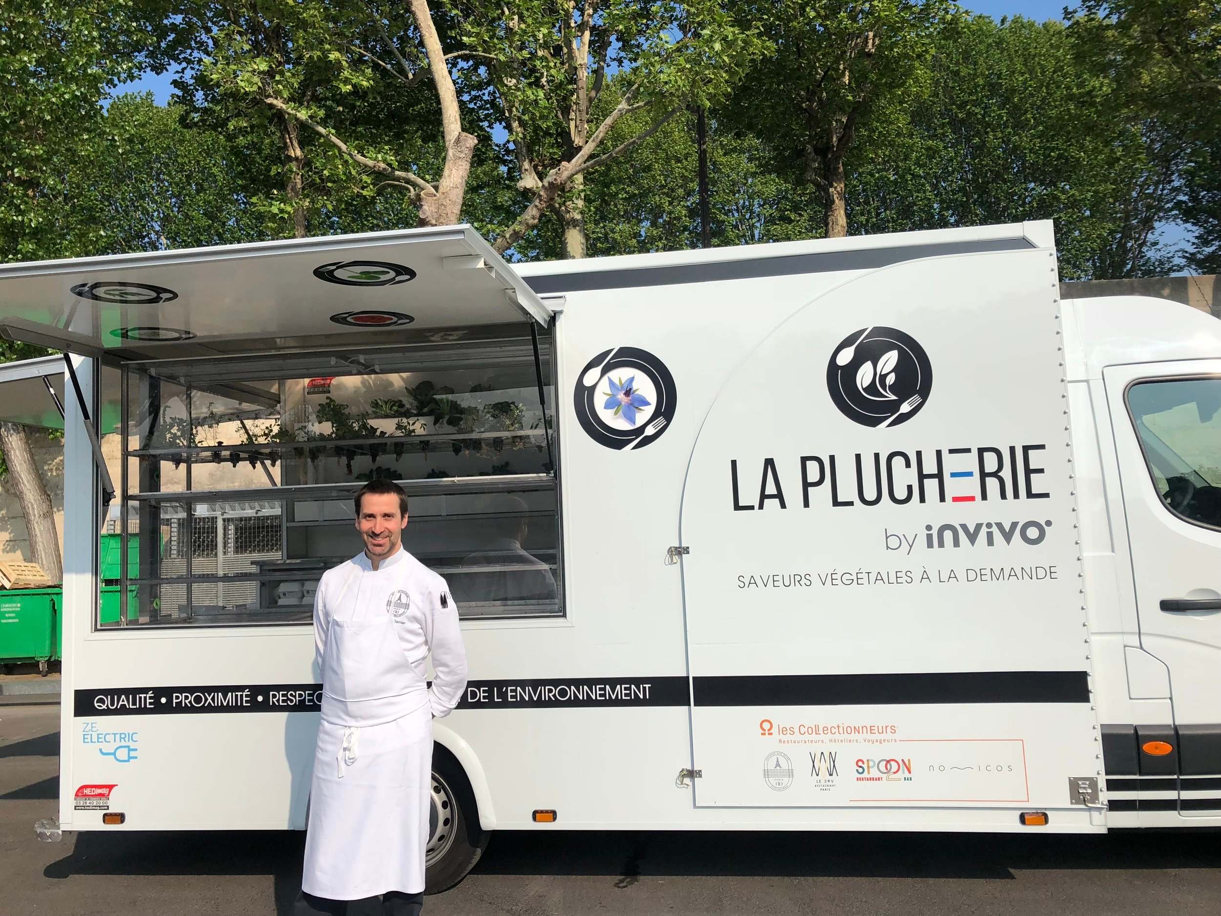 Growtruck Tour Ducasse sur Seine Restaurant.JPG