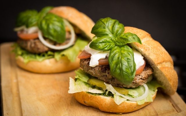 hamburger-494706_640-640x400.jpg