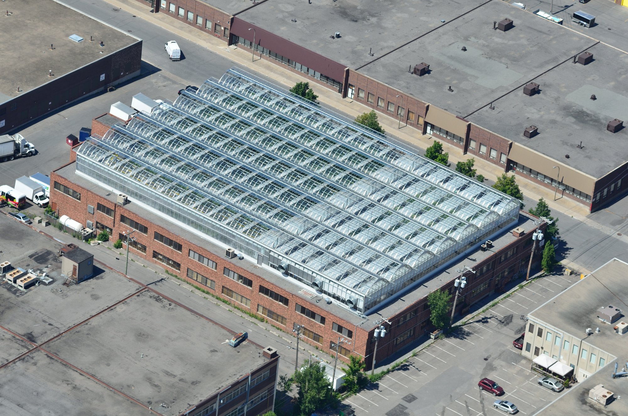Lufa_Farms_Aerial_view_of_Montreal_rooftop_greenhouse6